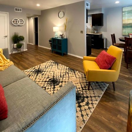 Evie'S Campus-Close 2 Bedroom Luxury Oklahoma City Bagian luar foto